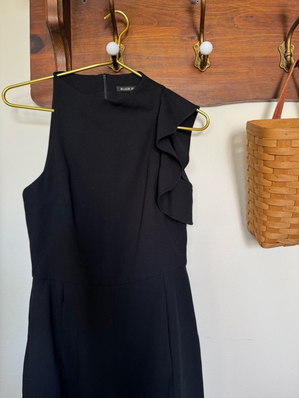 Black Halo Pabla black Jumpsuit 2 - Picture 7 of 10